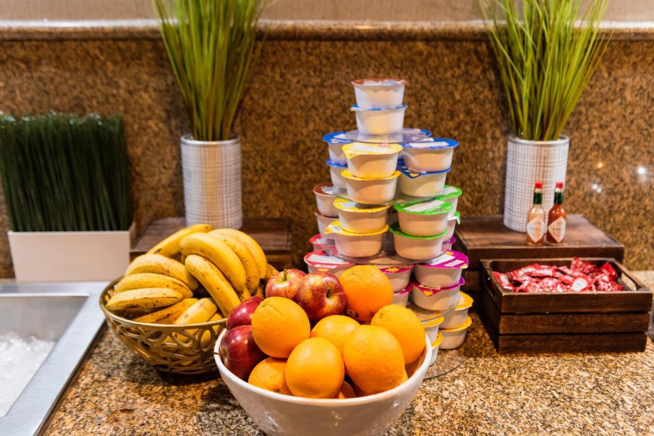 Crowne Plaza Newark Airport By Ihg Hotell Elizabeth Exteriör bild